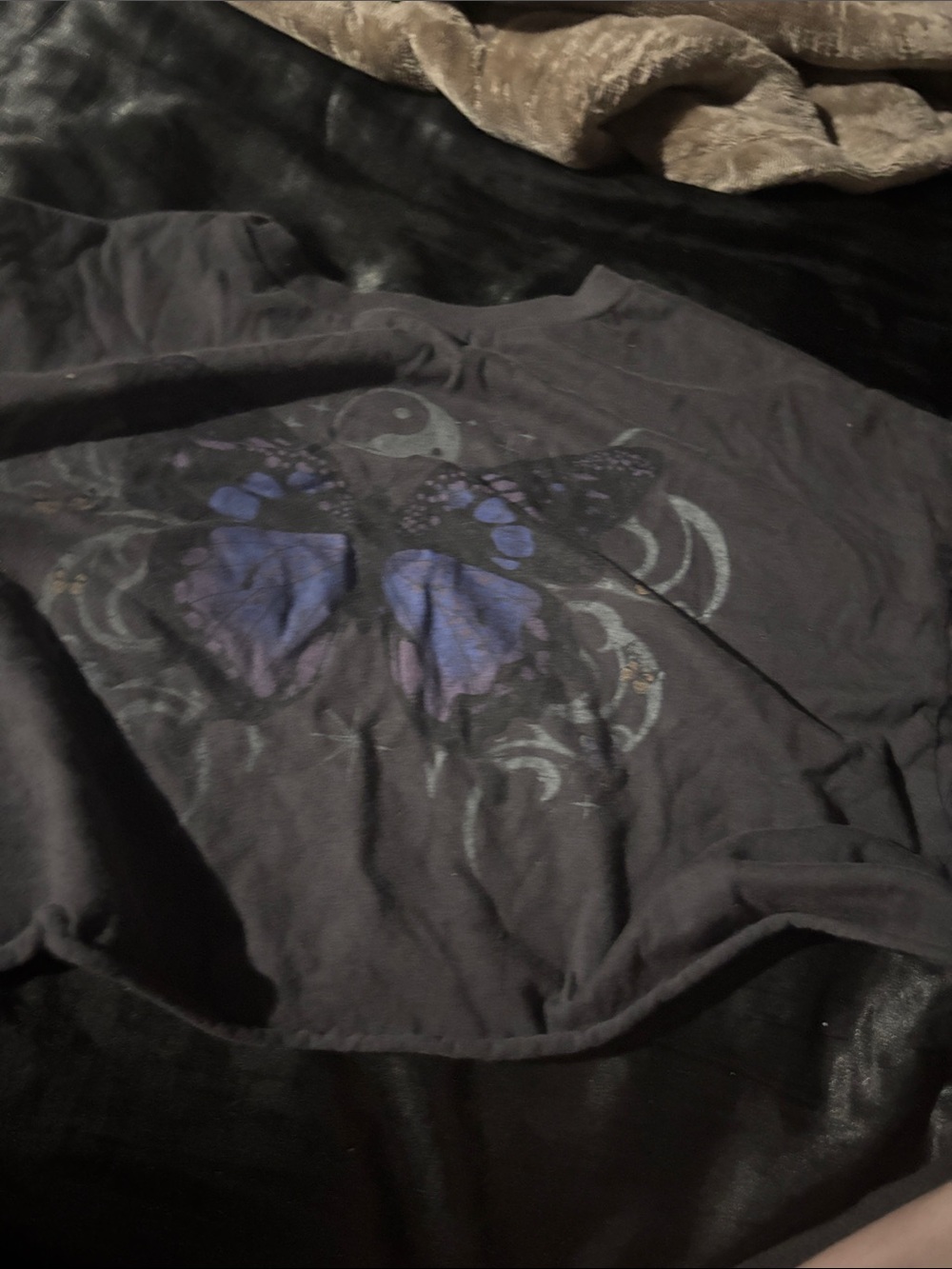Black Butterfly Graphic Crop Top - Women - Picture 2 of 2